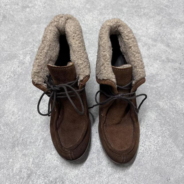Brown sheering wedge trainers