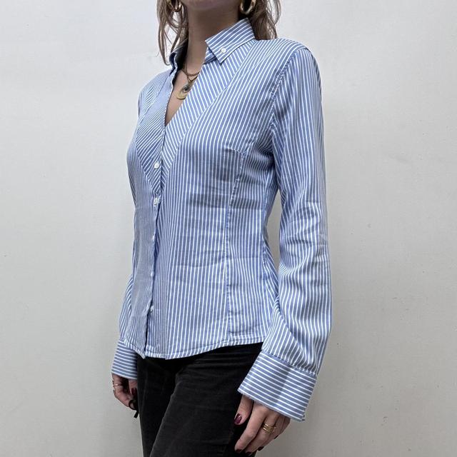 Blue pinstripe fitted officecore shirt