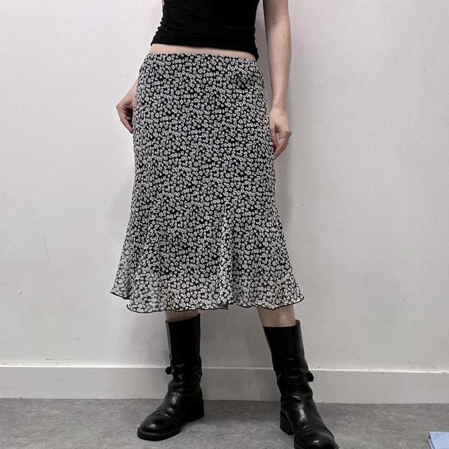 Ditsy floral skirt