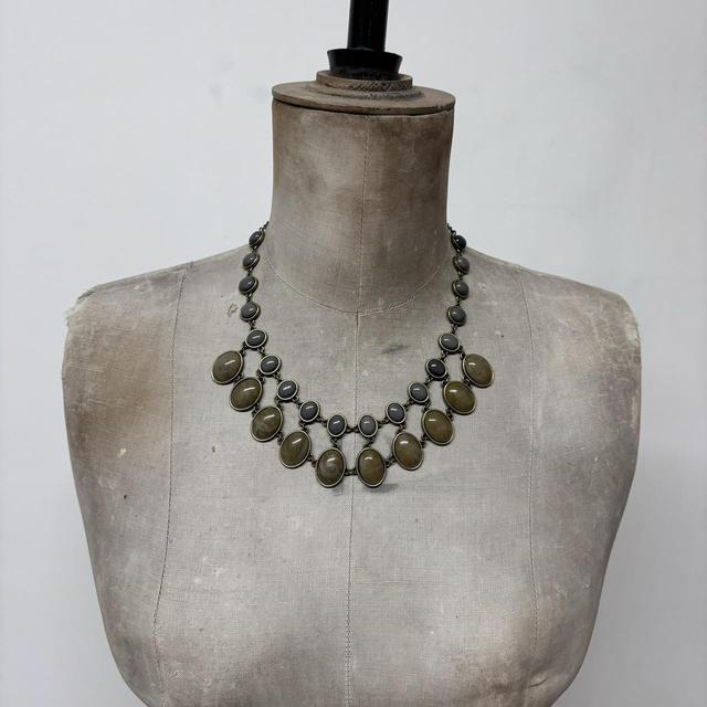 Brown resin chain chandiler necklace