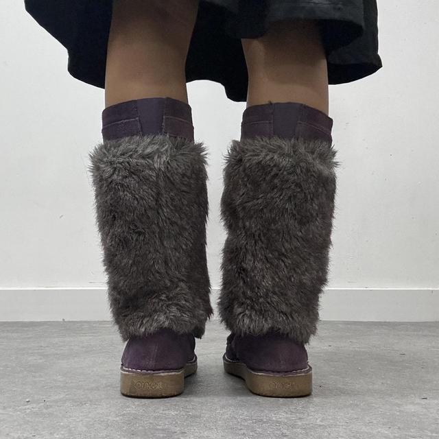 Vintage fur snow boots