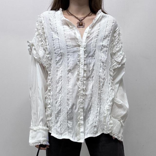 White lace baroque ruffle shirt