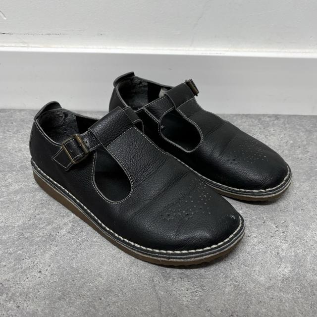 Vegetarian shoes black mary janes