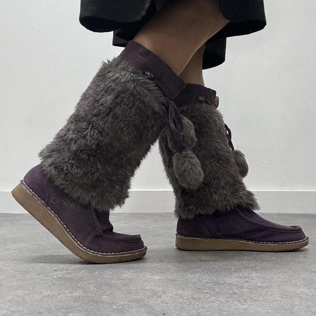 Vintage fur snow boots