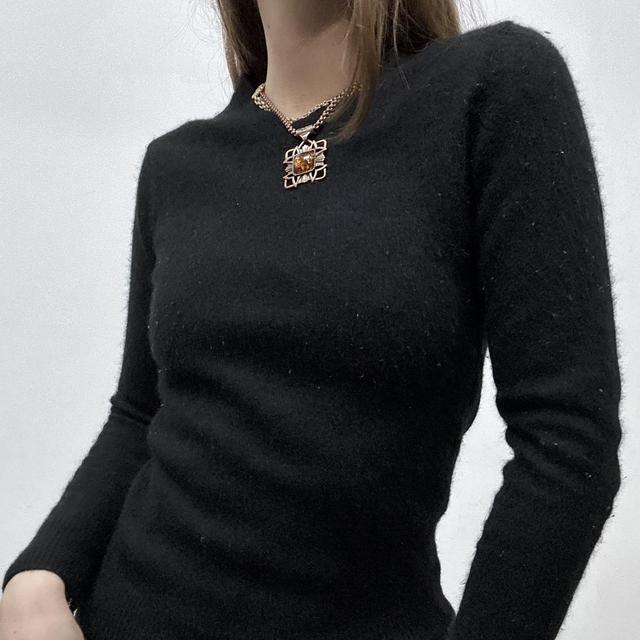 Black cashmere knitted jumper