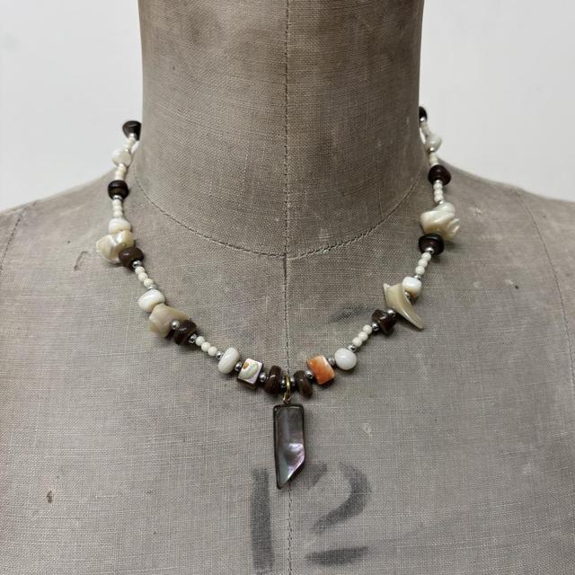 Pearl beaded crystal necklace