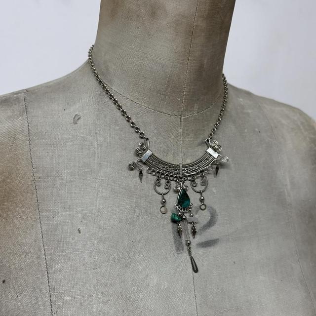 Silver wire gemstone necklace