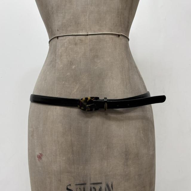 Black leather tortoise shell belt