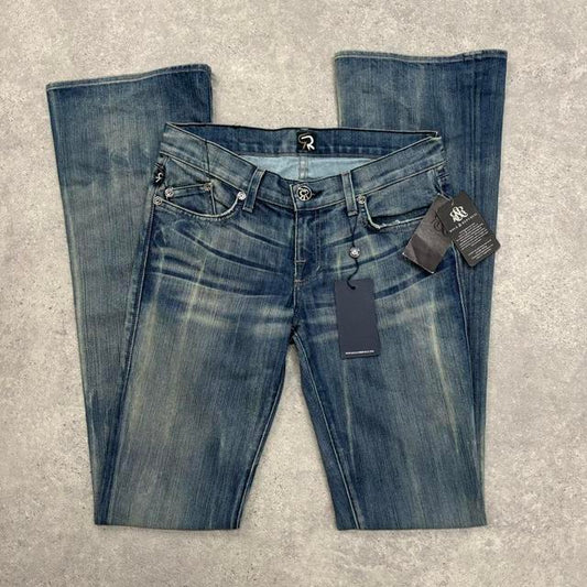 Distressed low rise Y2K jeans