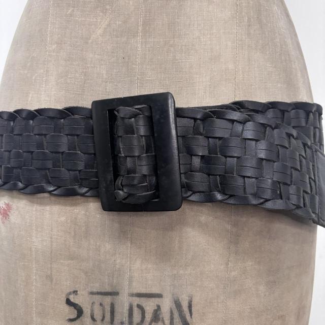 Woven leather brown belt