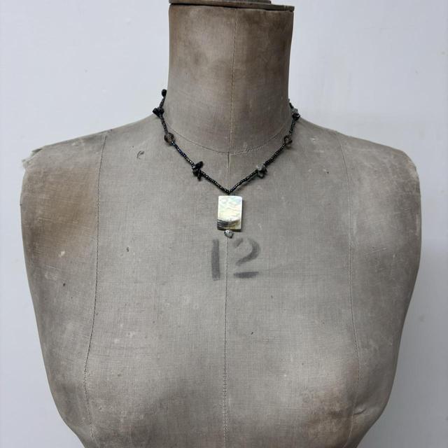 Pearl beaded crystal necklace
