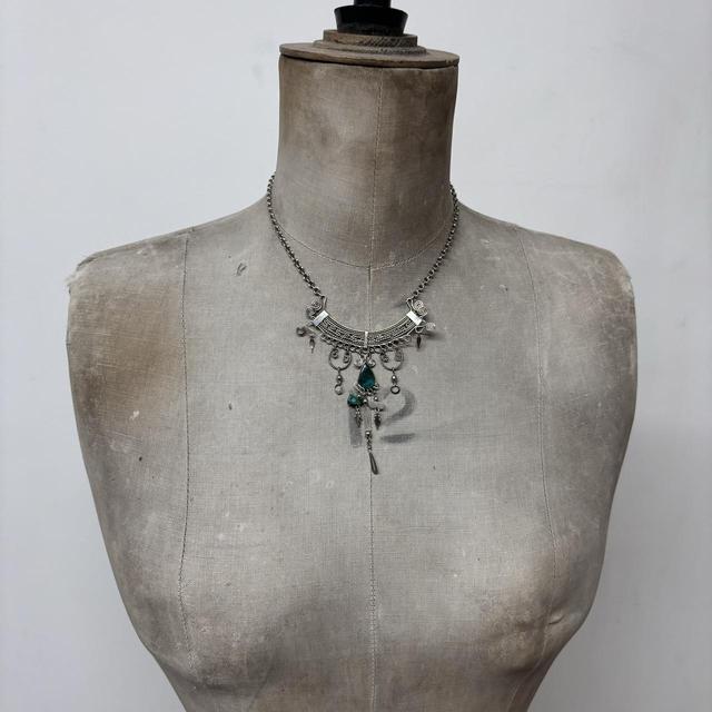 Silver wire gemstone necklace
