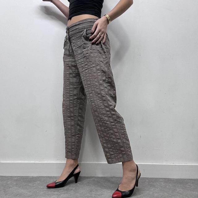 Brown pinstripe textured cropped capri pants