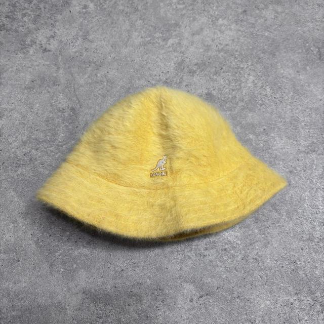Kangoal fur bucket hat