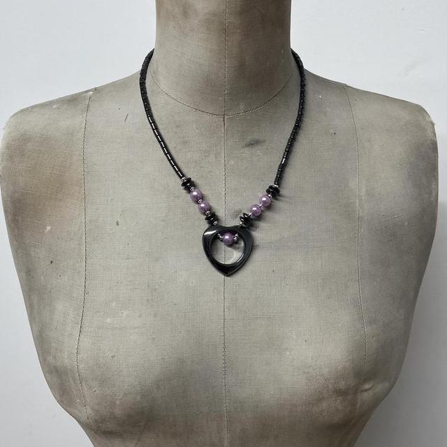 Metallic grunge heart necklace