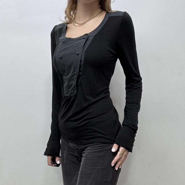 Black button up long sleeve tshirt