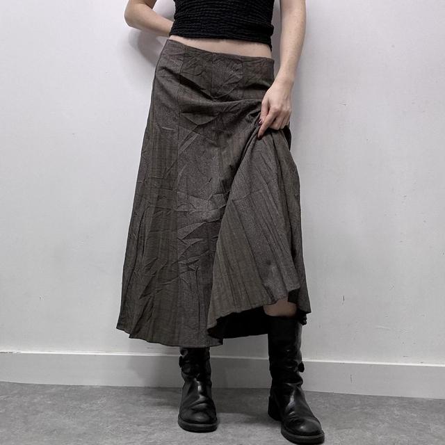 Grey pinstripe pleated pinstripe maxi skirt