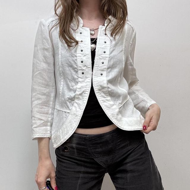 White linen cropped millitary top