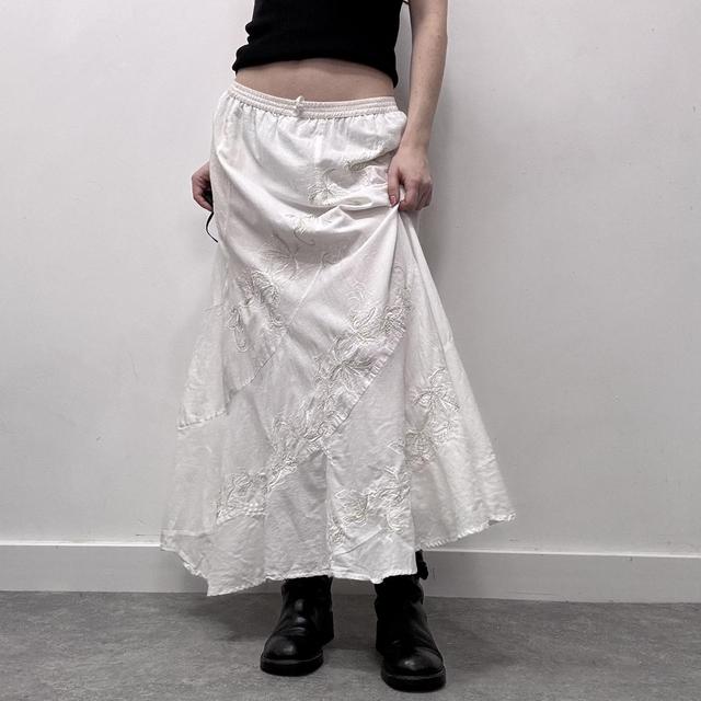 White lace embroidered maxi skirt