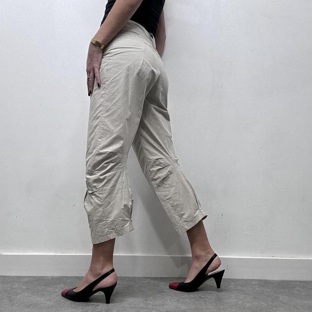 Beige barrel cropped capri trousers