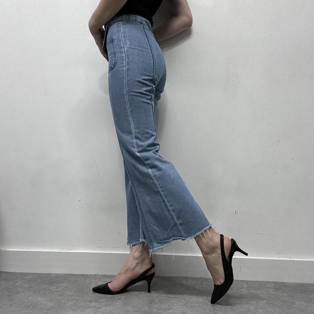 Button waist pocket front flared jeans