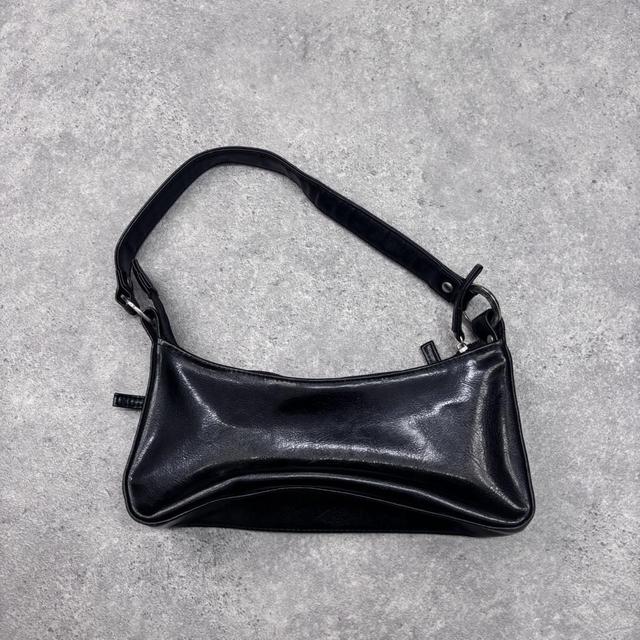 Structured black leather shoulder bag