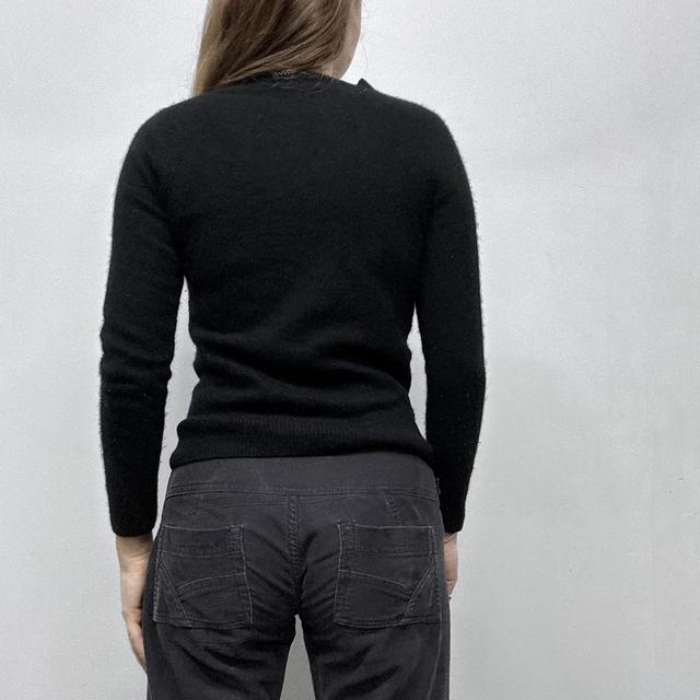 Black cashmere knitted jumper