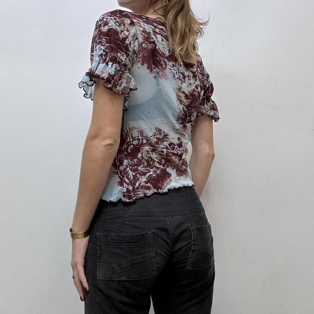 Abstract distrssed print ruffle mesh shirt