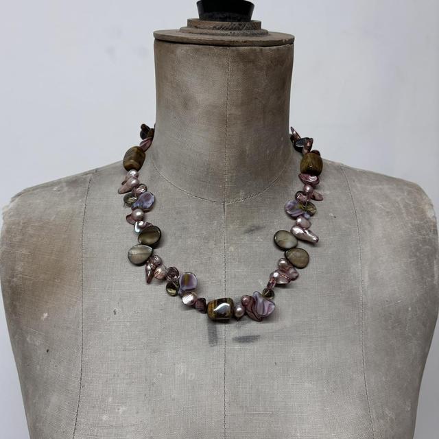 Pearl crystal gemstone necklace