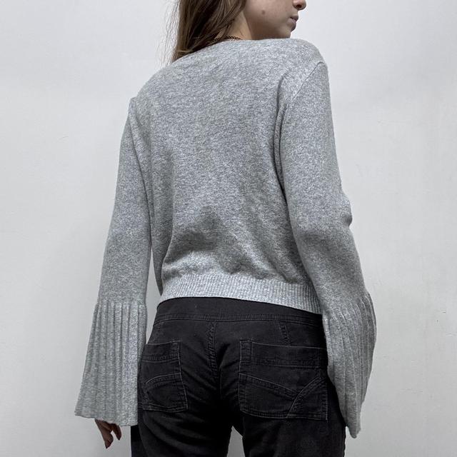 Grey wool knit flared pleated cardigan