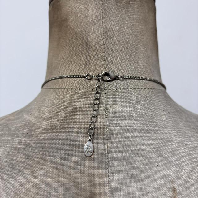 Silver boho wire flower necklace