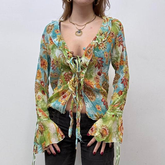 Floral fairy patterned flared lace shirt