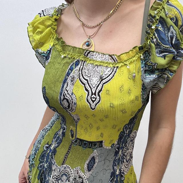 Crinkle pleated paisley shirt