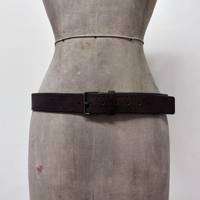 Brown leather flower engraved belt