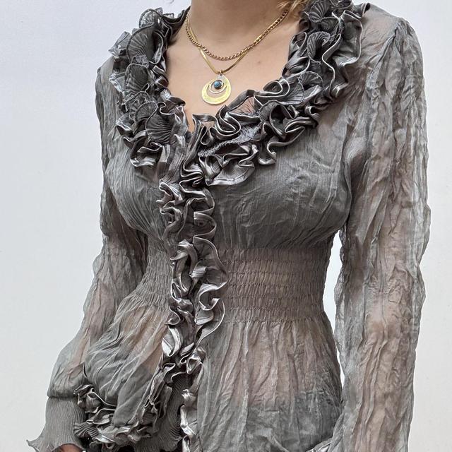 Grey crinkle ruffle flared shirt