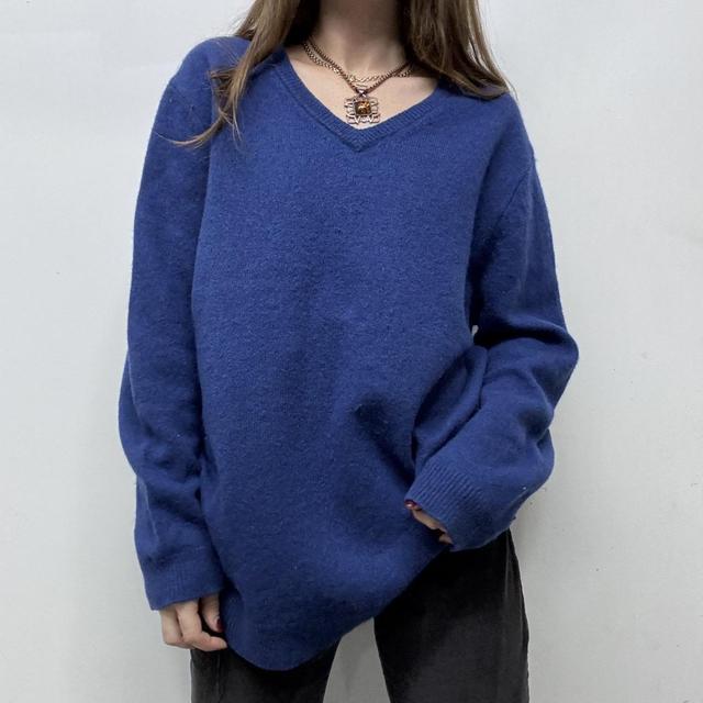 Oversized blue wool knitted jumper
