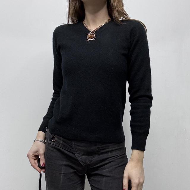 Black soft cashmere knitted jumper