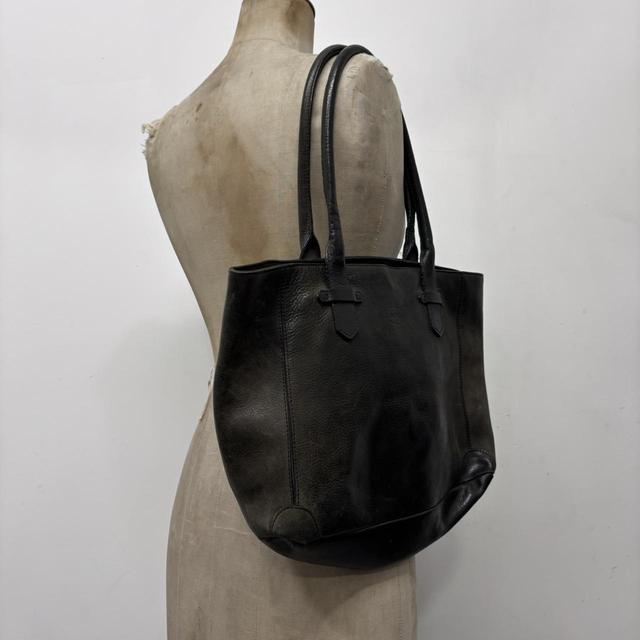 Black leather shoulder bag