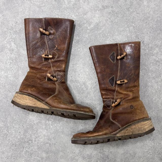 Tan leather heeled toggle boots