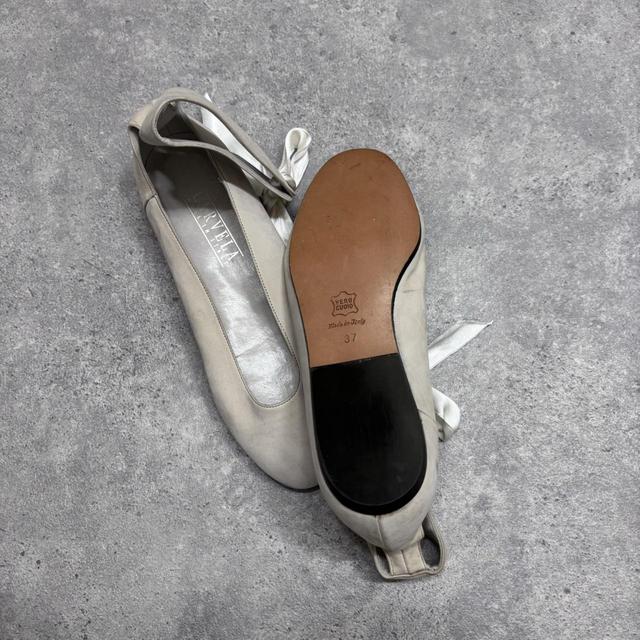 Suede bow ballet flats