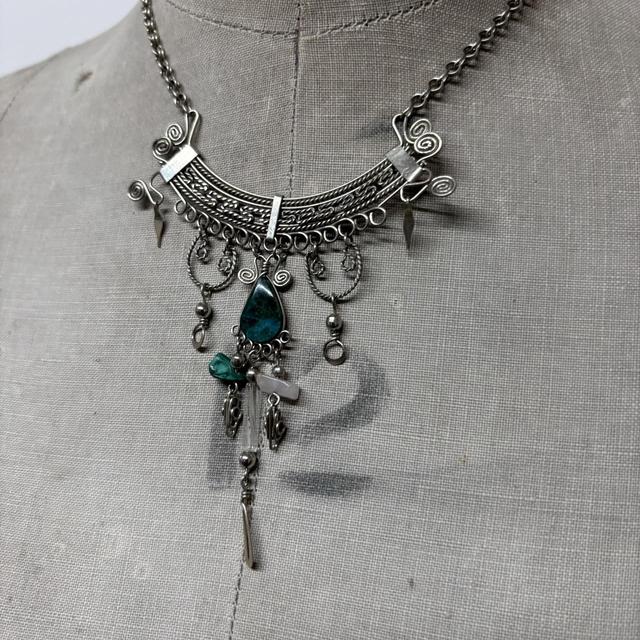 Silver wire gemstone necklace
