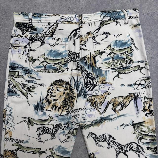 Graphic blumarine capri pants