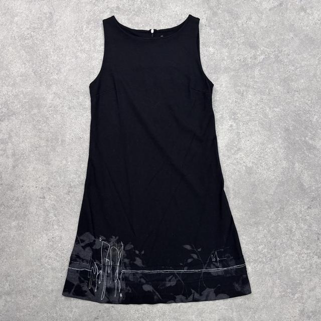 Black a-line graphic Cop copine dress