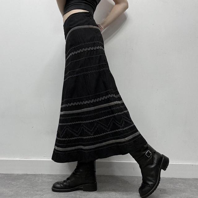 Black ribbon flared midi skirt