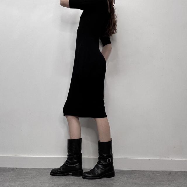 Gathered puffy floaty black midi dress