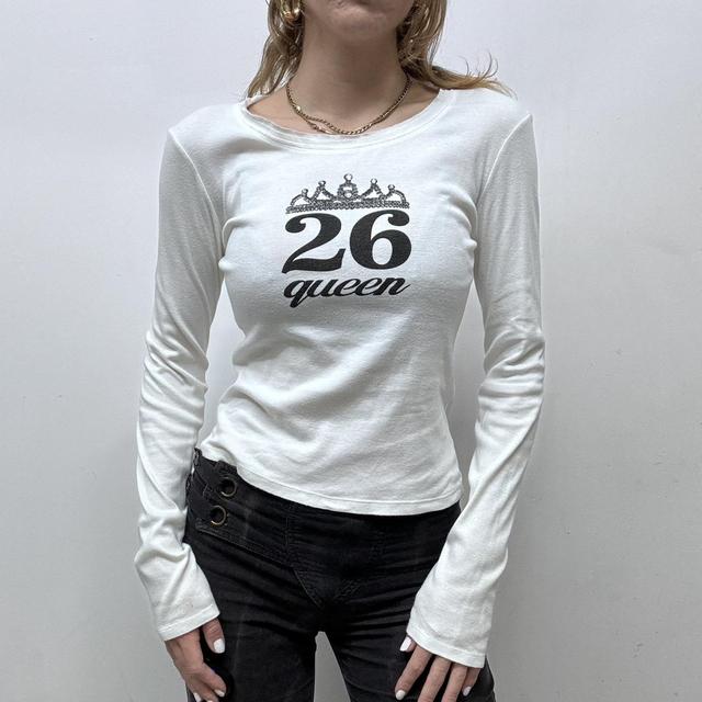 Graphic printed white tshirt