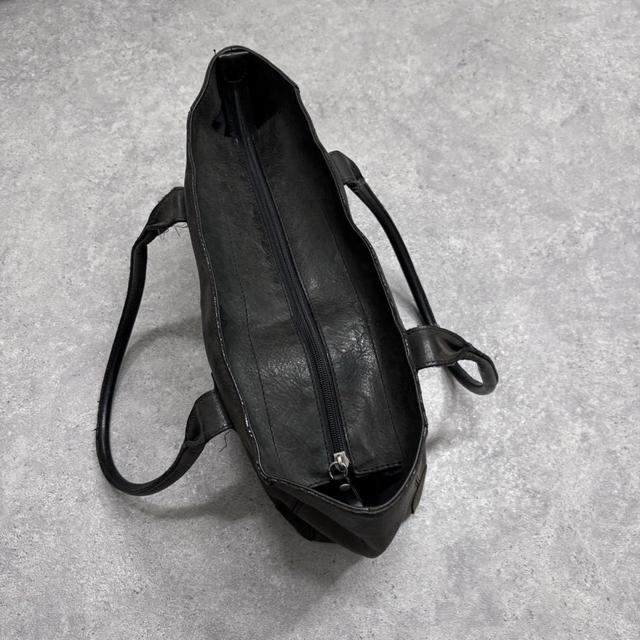 Black leather shoulder bag