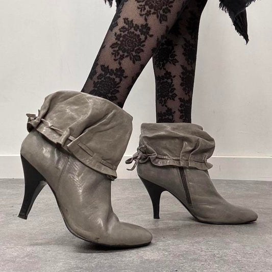 Grey leather slouchy heel boots