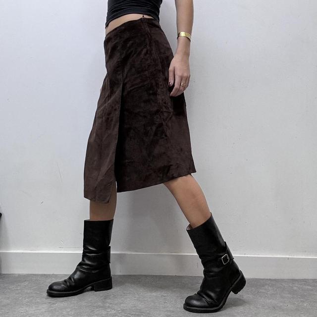 Brown suede asymmetric slit skirt