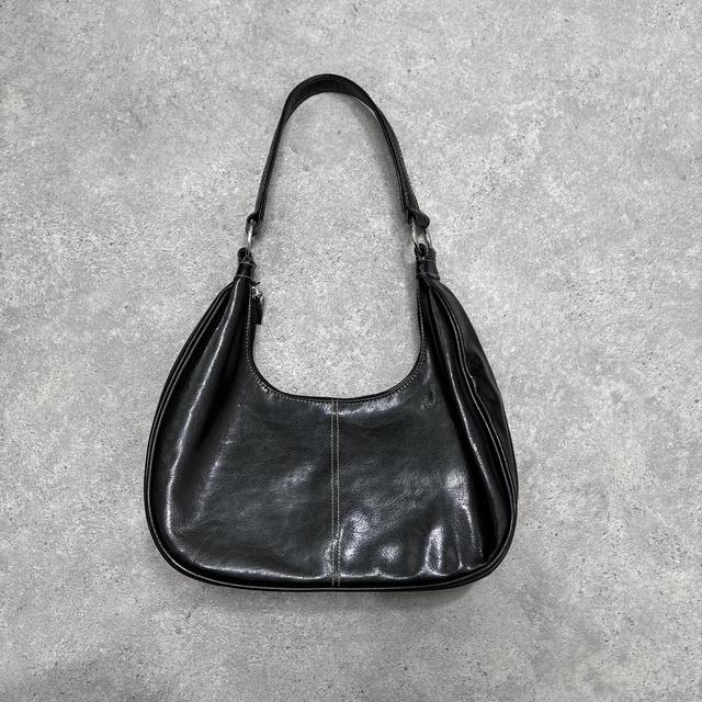 Black leather y2k shoulder bag